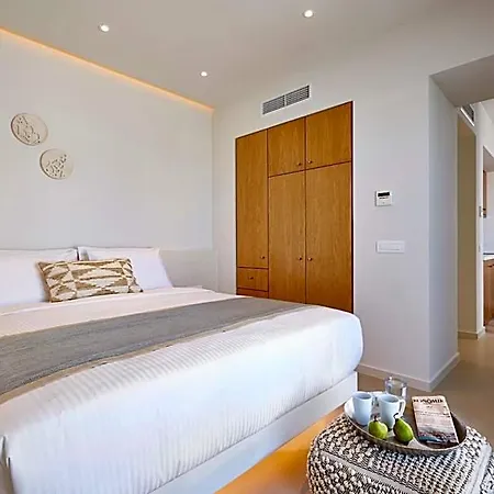 Nova Luxury Отель 4*