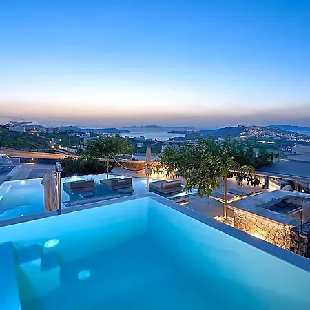 Nova Luxury Отель 4*