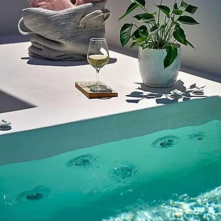 Отель Nova Luxury Санторини